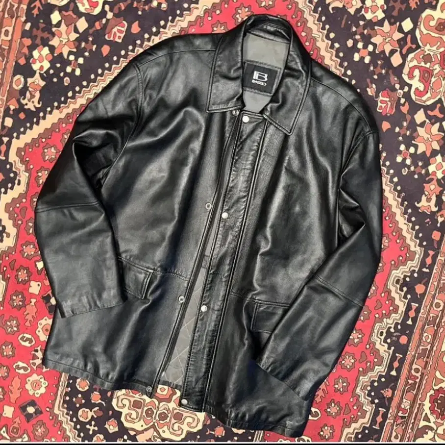 Boncoura Sasha Leather Car Coat on Bunjang Global Site.