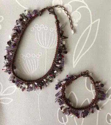 보라색 비즈 초커와 팔찌 세트 1점