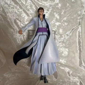 BLEACH 아이젠 소스케 제일복권 B상 피규어