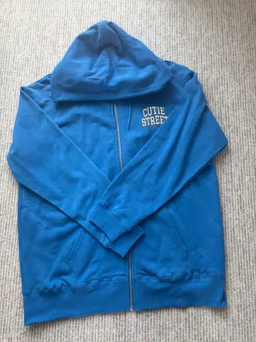 CUTIE STREET 마스다 아야노 후드티