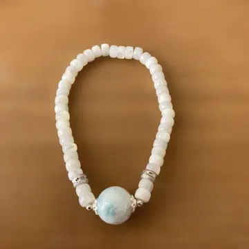 라리마 13.2mm 알갱이와 자개 버튼 비즈 팔찌