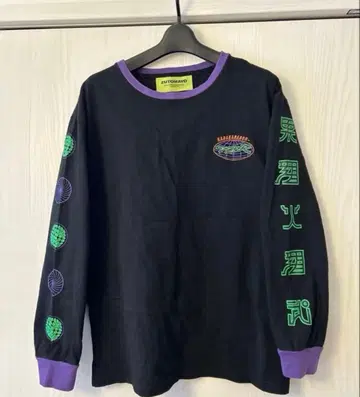 계속 한밤중이면 좋을 텐데 롱티 블랙 가격 인하 중