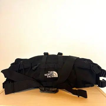 [레어 새상품급] THE NORTH FACE 바디백 NM71864