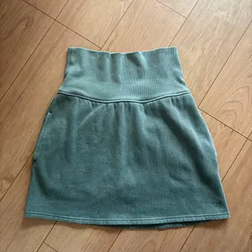 PINK Victoria's Secret 그린 스커트 사이즈 XS