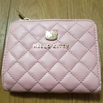 산리오 키티 퀼팅 이단 접이식 지갑