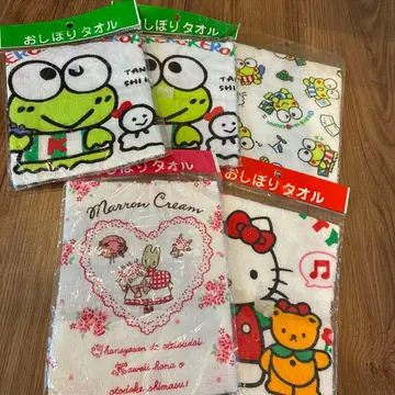 산리오 케로케로케로피 헬로키티 마론크림 레트로 물수건 타월