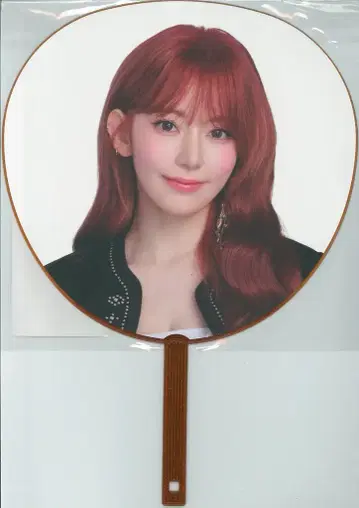 르세라핌 2025 이지 크레이지 핫 앙코르 인 재팬 사쿠라 부채