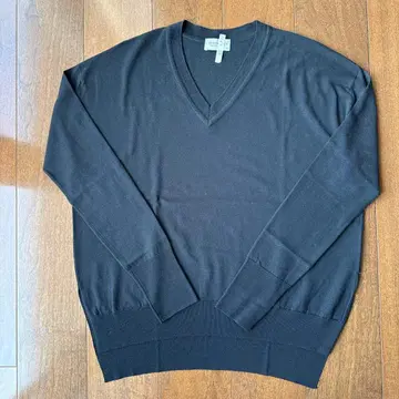 JOHN SMEDLEY 블랙 V넥 니트 30게이지 울 S/M