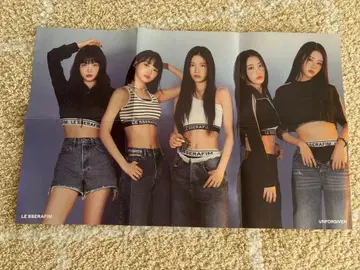 르세라핌 UNFORGIVEN 포스터