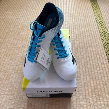 DIADORA 스파이크 슈즈 25.5cm 화이트/블루