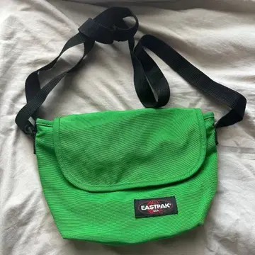 EASTPAK 숄더백 그린