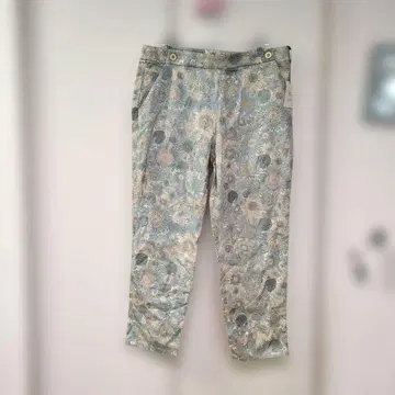 [쿠미교쿠] 새상품 꽃무늬 캐주얼 팬츠 해바라기 리버티 스몰 수잔나