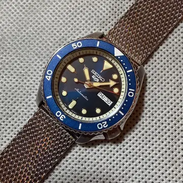SEIKO 세이코 5 신형 다이버 블루 다이얼 자동 와인딩 중고품