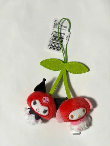 산리오 캐릭터즈 사이좋은 체리 페어 마스코트 쿠로미 마이멜로디 티