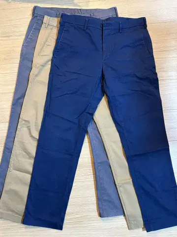 유니클로 치노 팬츠 3종 세트 네이비 베이지 그레이