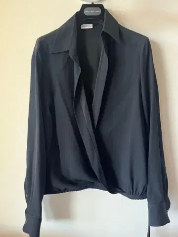 새상품급 드리스반노튼 카슈쿨 블라우스 셔츠