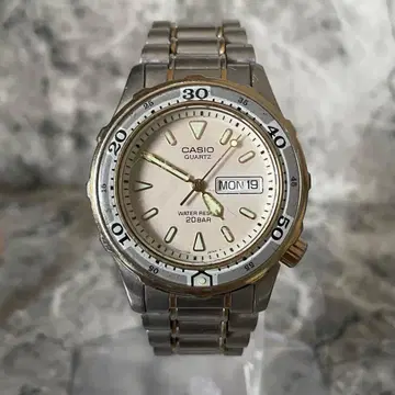 CASIO 다이버 MD-715 쿼츠 남성용 손목시계