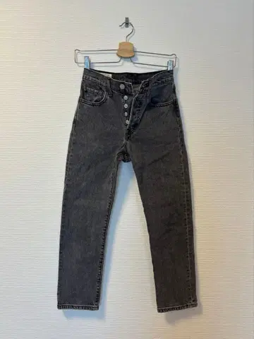 BIOTOP 별주 Levi's 501 Black