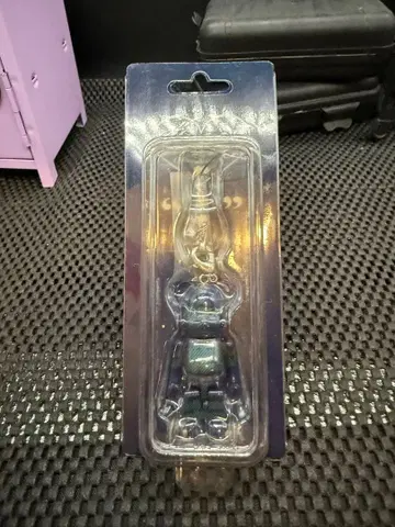 베어브릭 이세탄 벌스데이 네이비 컬러