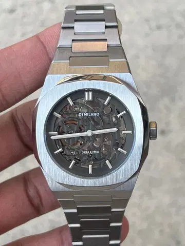 D1 MILANO 스켈레톤 자동 와인딩 손목시계