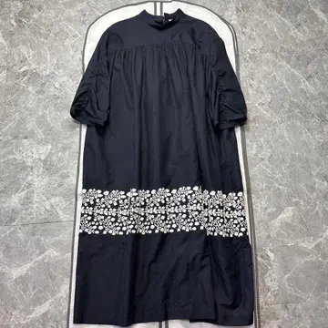 25주년 기념 미나 페르호넨 Floral Leaf 롱 원피스 꽃 자수