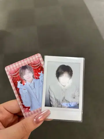 러브시크 사쿠라 트레이딩 카드 폴라로이드 2장 세트