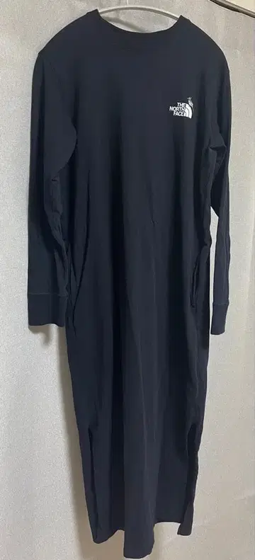 THE NORTH FACE 블랙 긴팔 롱 원피스 자수
