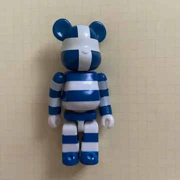 베어브릭 100% 그리스