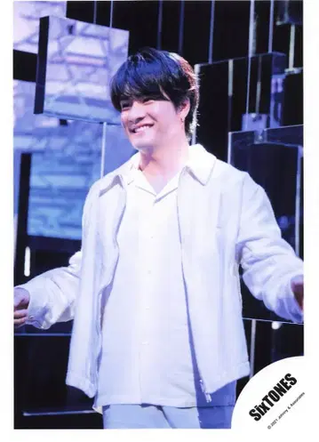 SixTONES 내가 나 아닌 것 같아 모리모토 신타로 공식 사진 *1장