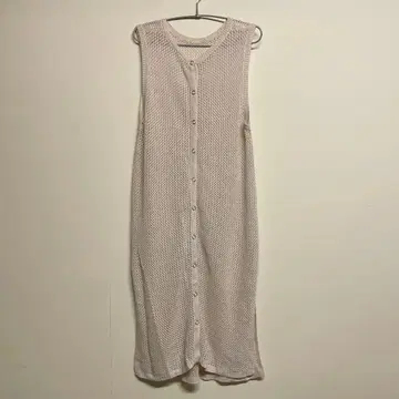 슬리브리스 니트 원피스