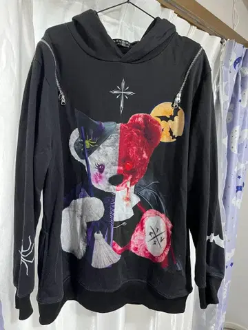 TRAVAS TOKYO 후드 부착 후드티 블랙 할로윈