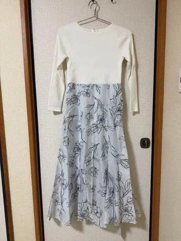 택 포함 새상품 실버 롱 원피스 사이즈 2 고급 광택 드레스