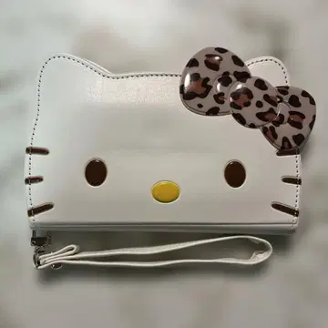 키티 iPhone 16e 케이스