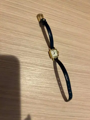 네이비 가죽 시계 골드 톤