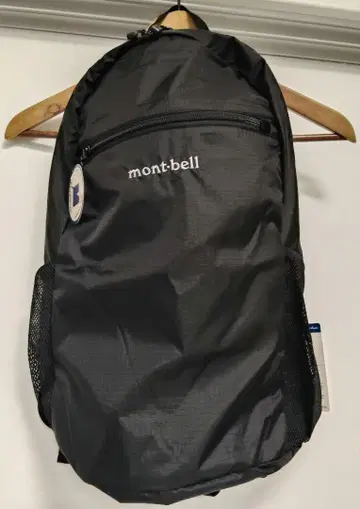 미사용 새상품 mont-bell 포켓터블 라이트 팩20 블랙