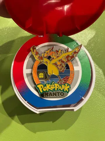 [몬스터볼 포함] 포케파크 칸토 한정판 핀 배지 파이어