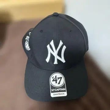 47 CAPTAIN 스냅백 캡