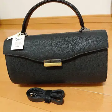 블랙 가죽 핸드백 플랩식