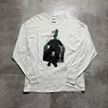 타이트부스 롱T tightbooth 우주인 긴팔 셔츠