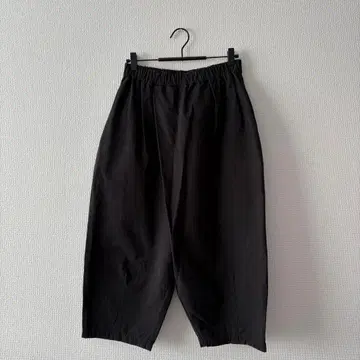 나추카라 벌룬 팬츠 블랙