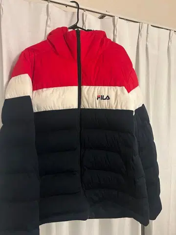 FILA 후드 부착 다운 자켓 빨간색/화이트/네이비