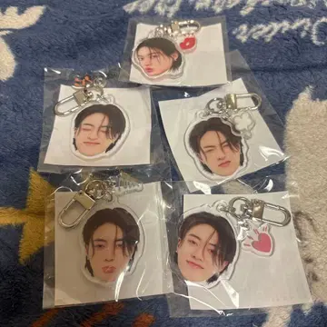 treasure 희로애락 + 키스 얼굴 가챠 키링 [ 하르토 ]