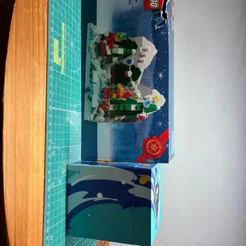 LEGO 한정품 세트 40564와 블록토버 해적