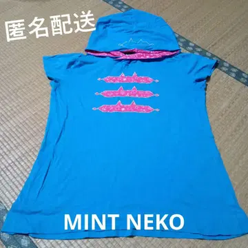 새상품급 MINT NEKO 나폴레옹 코트풍 후드 부착 티셔츠