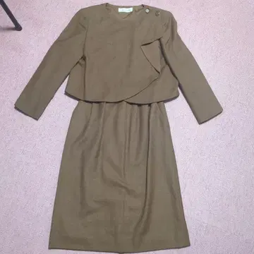 Lui Chantant 브라운 스커트 셋업 사이즈 9