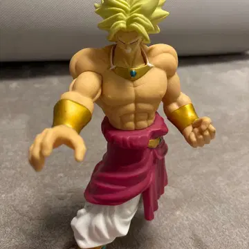 드래곤볼 브로리 액션 피규어