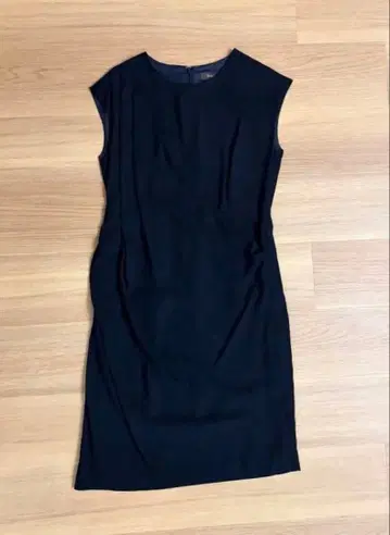 Demi-Luxe BEAMS 38 네이비 슬리브리스 원피스