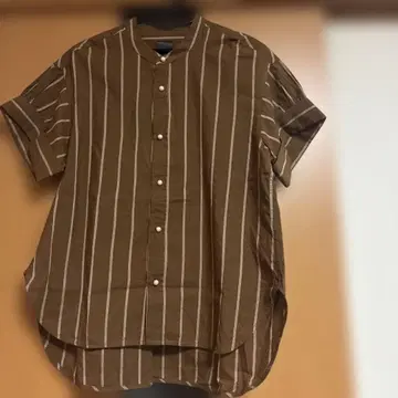 Spick&Span 스픽 앤 스팬 브라운 스트라이프 반팔 셔츠