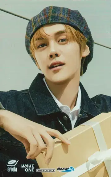 ZEROBASEONE PREZENT 규빈 스마트폰 사이즈 브로마이드