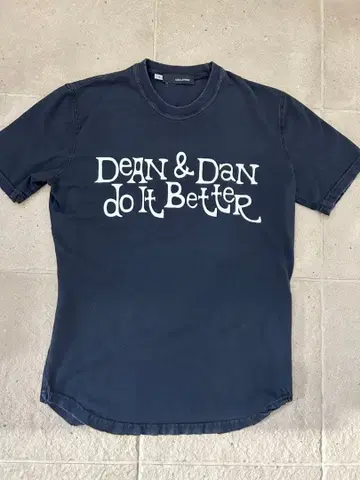 DSQUARED2 블랙 T셔츠 S